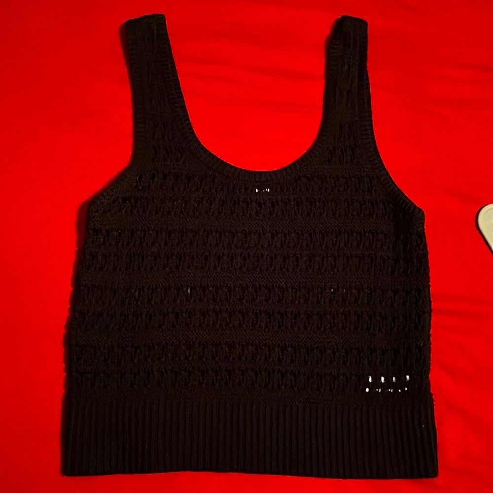 Old Navy black knit vest/top